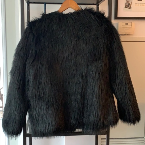 Simplee Faux Fur Jacket - Picture 3 of 3